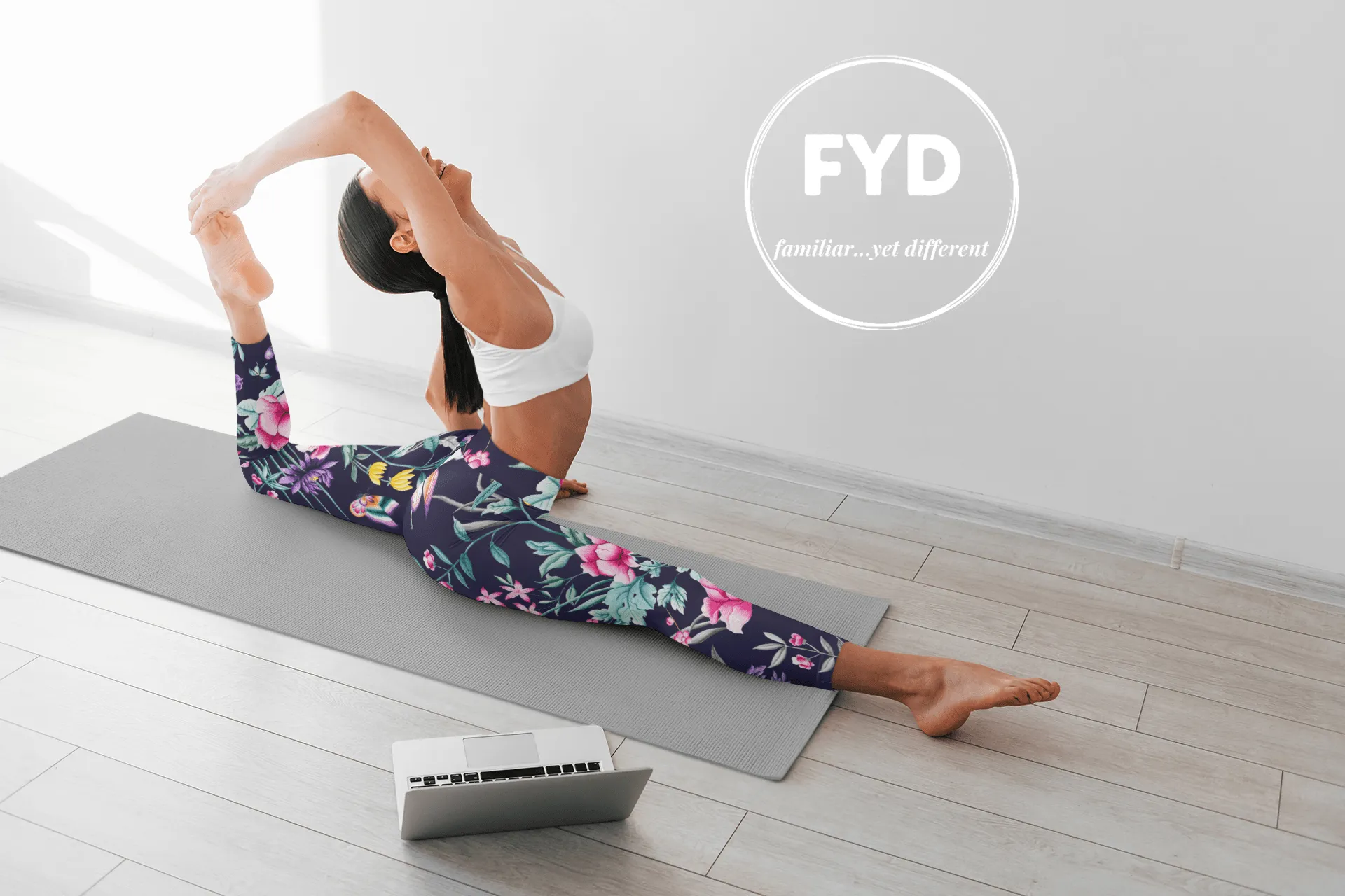 FYD Size Inclusive Leggings with pockets in blue chinoiserie